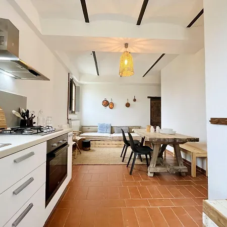 Casa Bozzo, 'stalla' דירה *